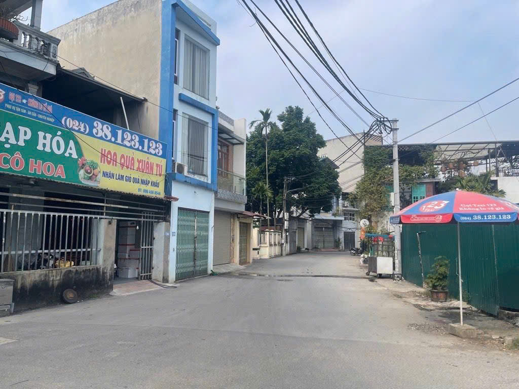 Đất đẹp phân lô trục chính ô tô tránh